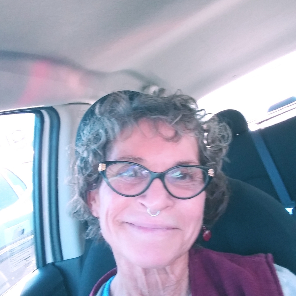 Meet your Posher, Gina